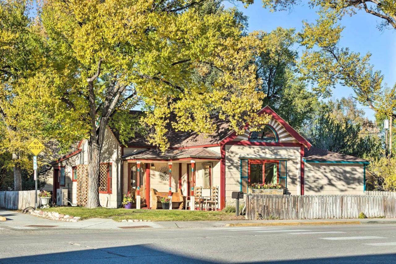 - Steps To Dine, Shop And Hike!