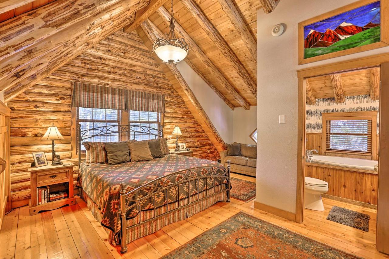 Rustic With Private Hot Tub Holiday home Breckenridge