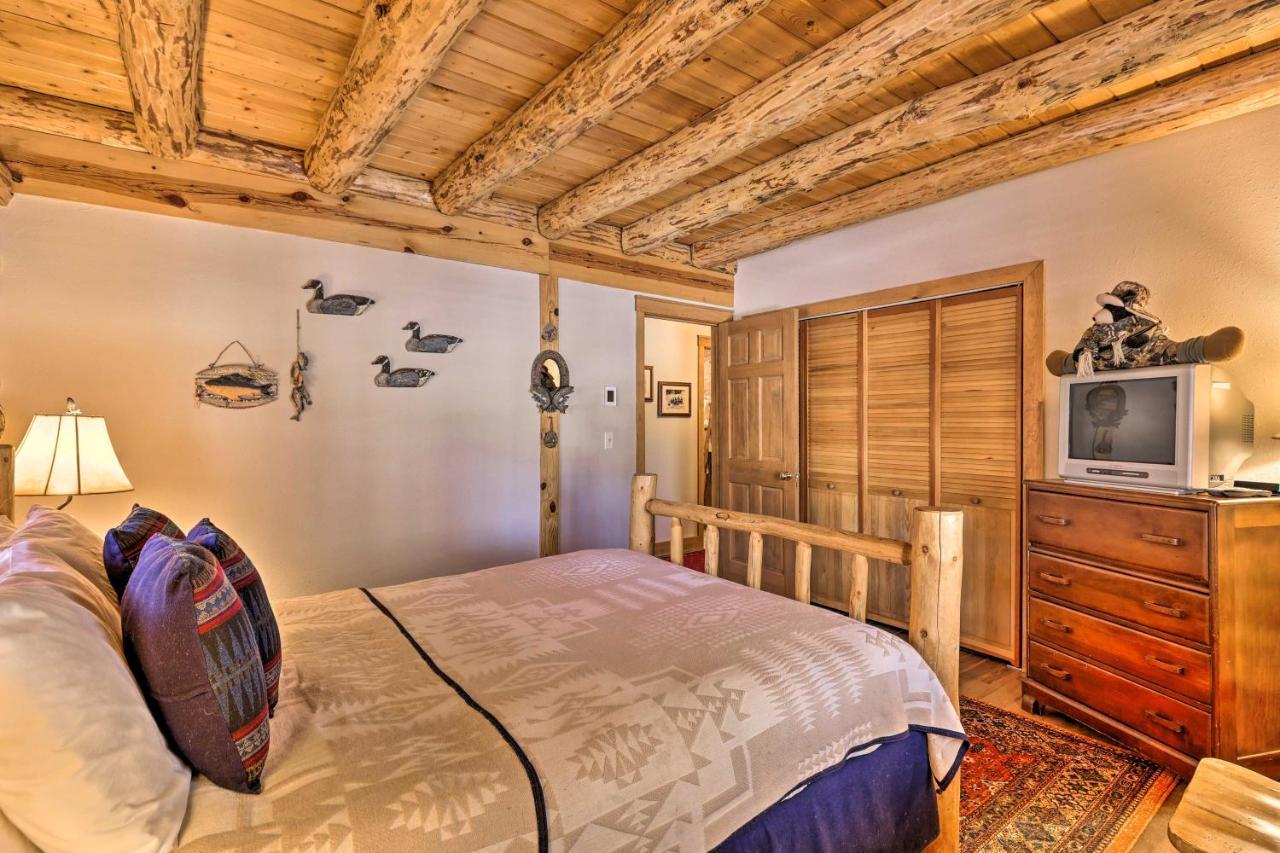 Rustic With Private Hot Tub Holiday home