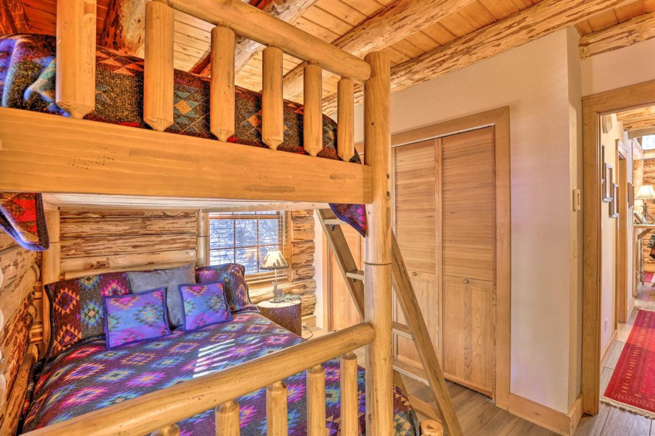 Rustic With Private Hot Tub Holiday home *