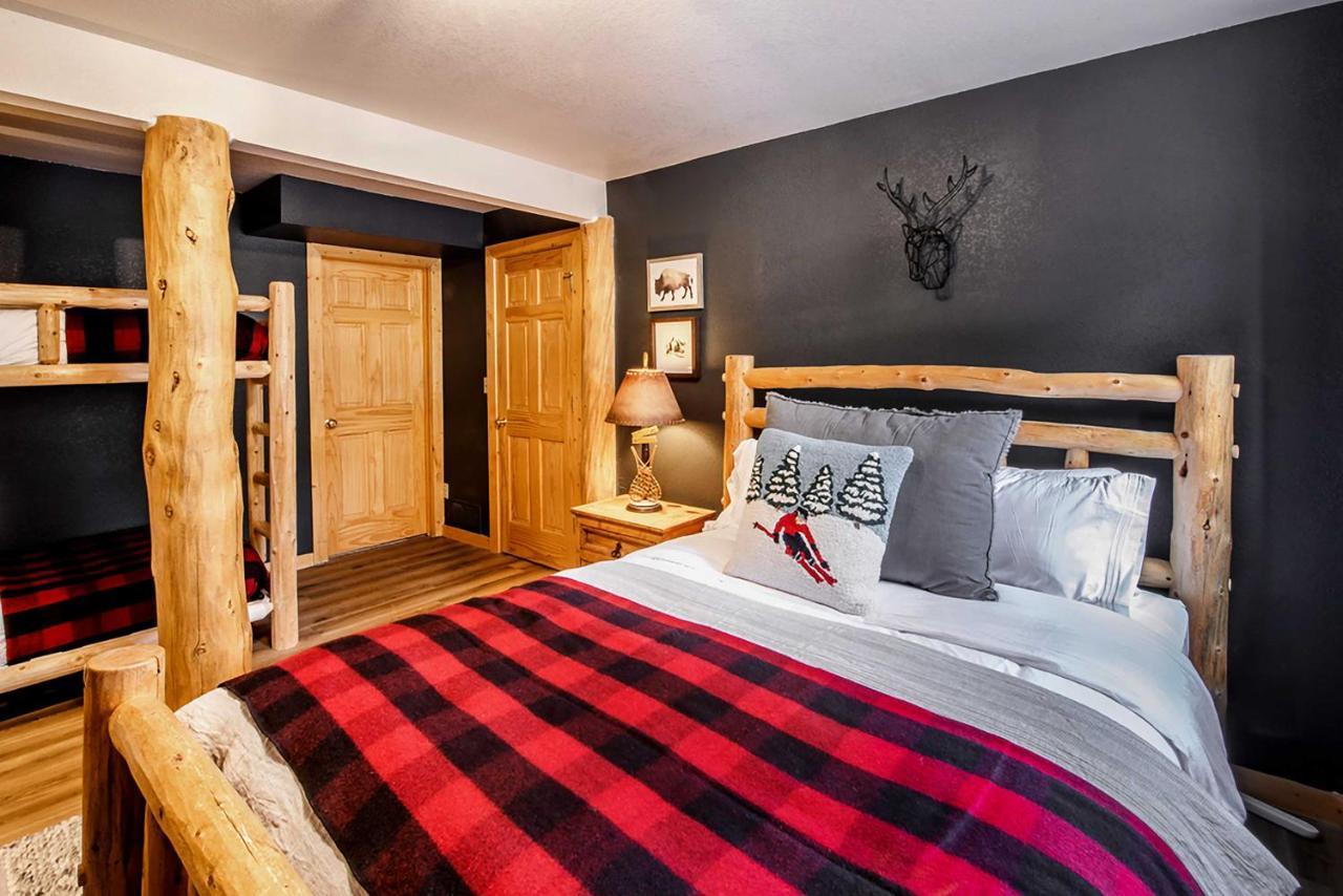 Holiday home Remodeled Log Cabin With Sauna And Loft! *