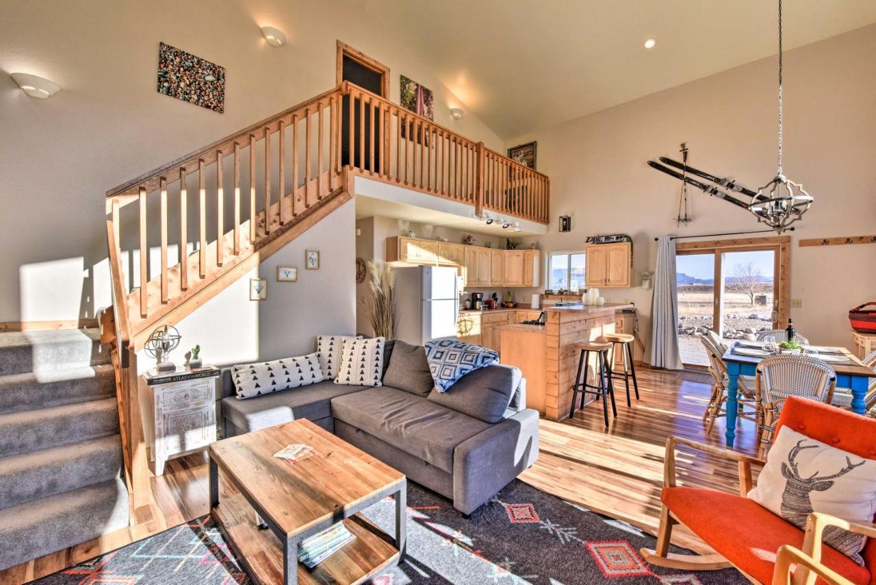 Getaway With Collegiate Peak Views! Holiday home Nathrop