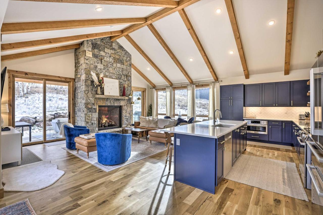 Luxurious With Patio On-site! Holiday home