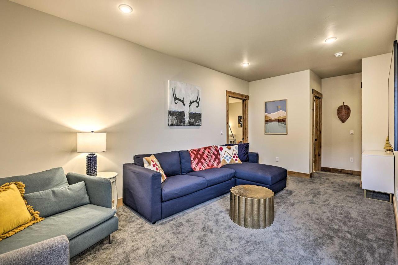 Luxurious With Patio On-site!