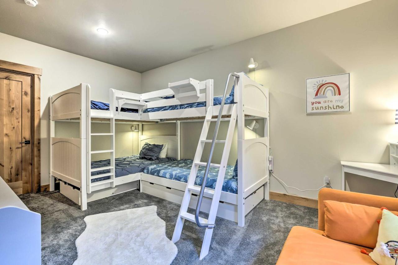 Luxurious With Patio On-site! *