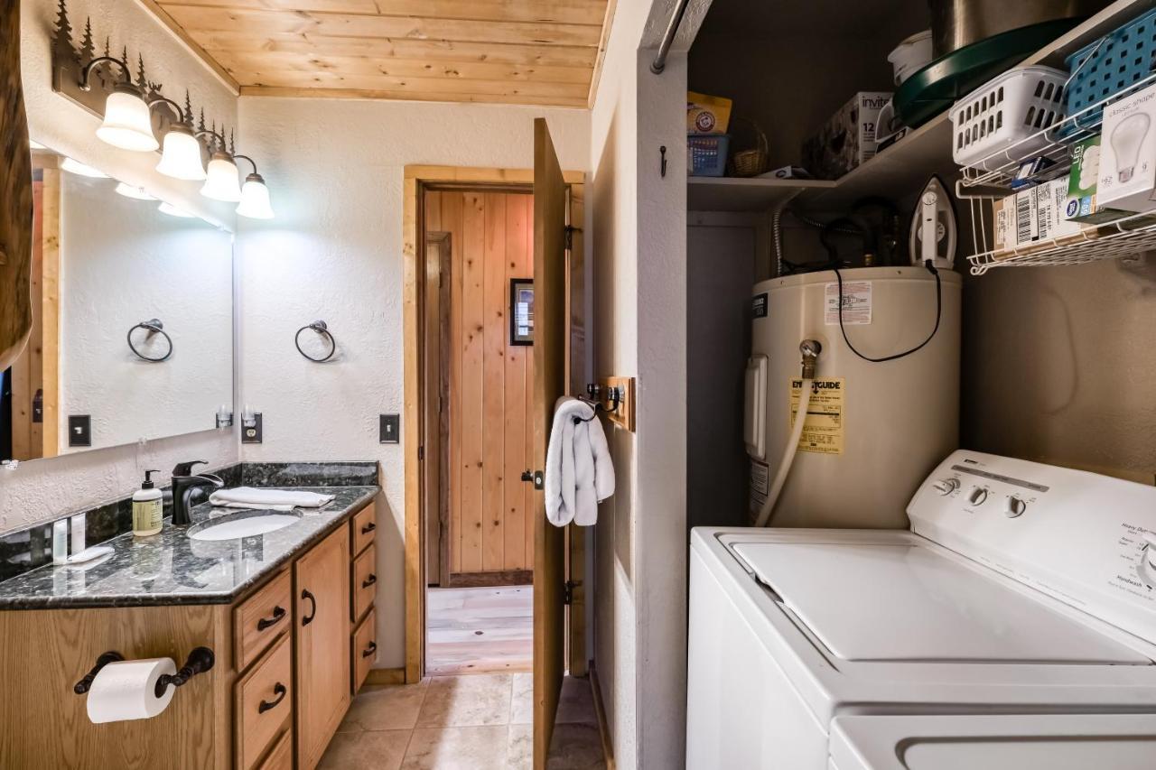 Oakwood 493 Holiday home