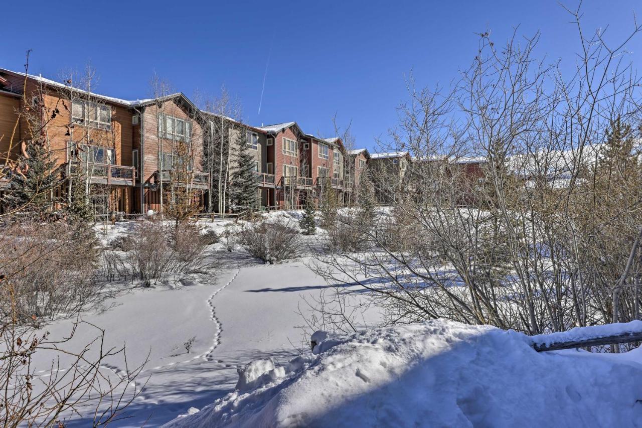 Pet-friendly With Shuttle Apartment Fraser