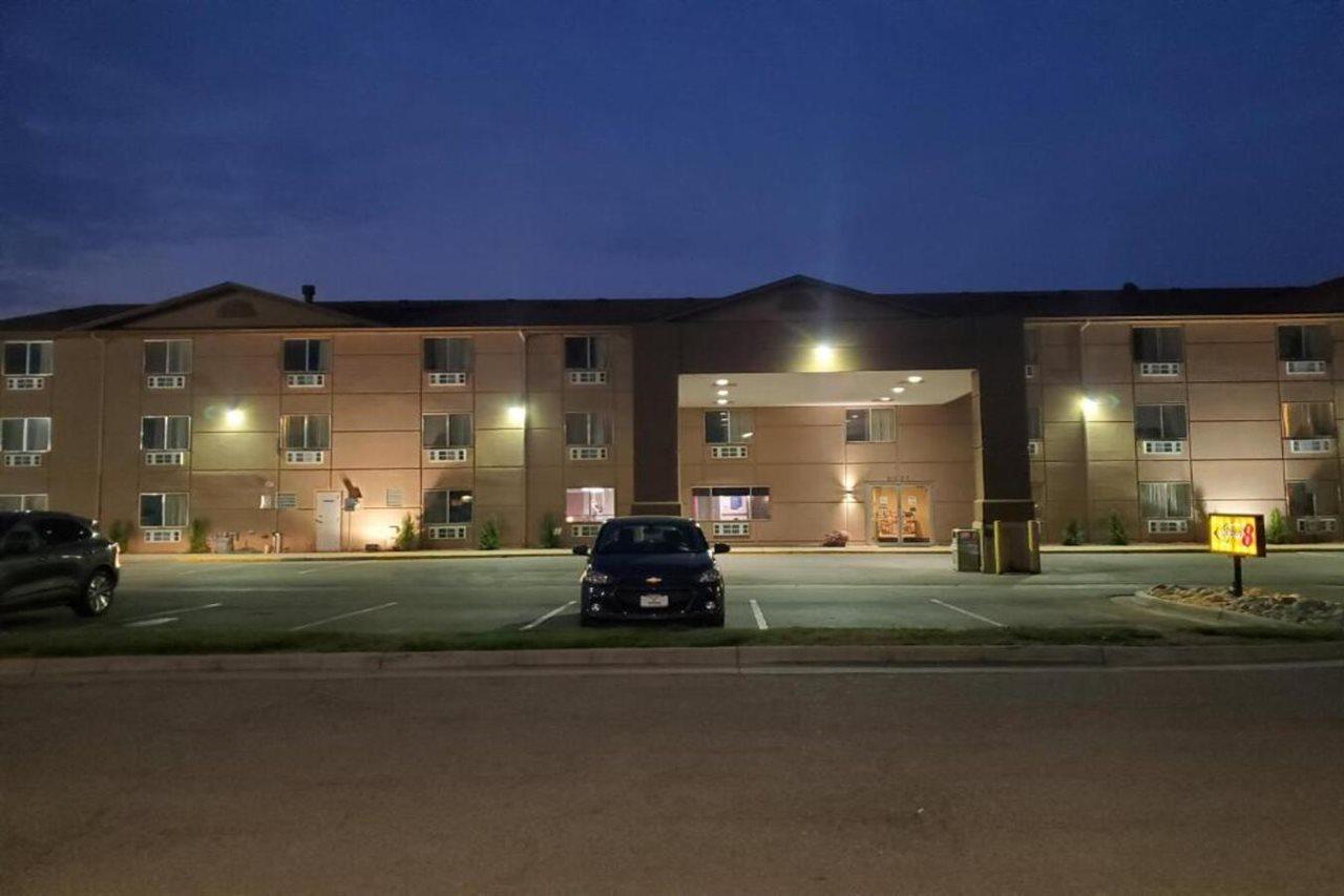 Super 8 By Wyndham North East Denver 2*