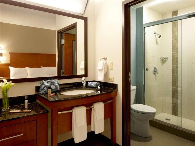 Hyatt Place Denver-south/park Meadows 3*