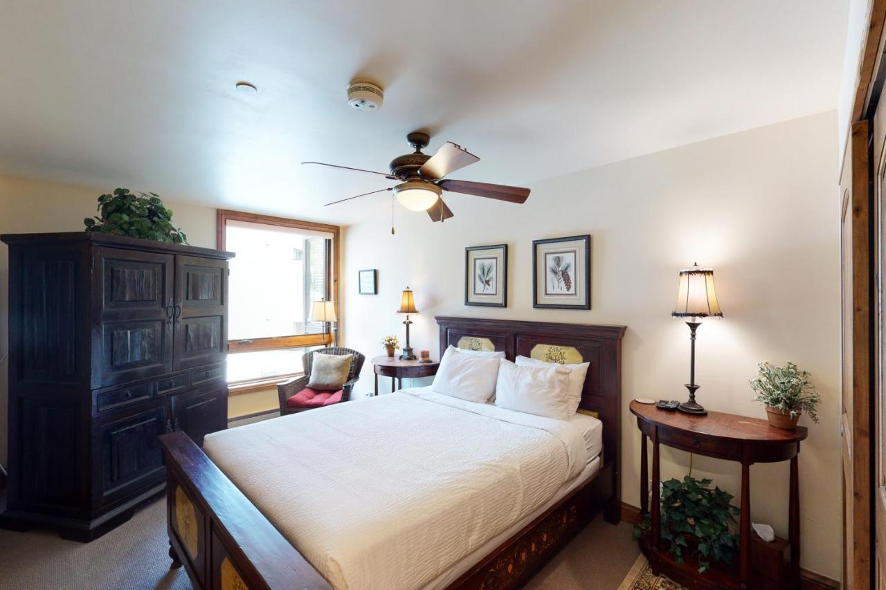 301 Vail