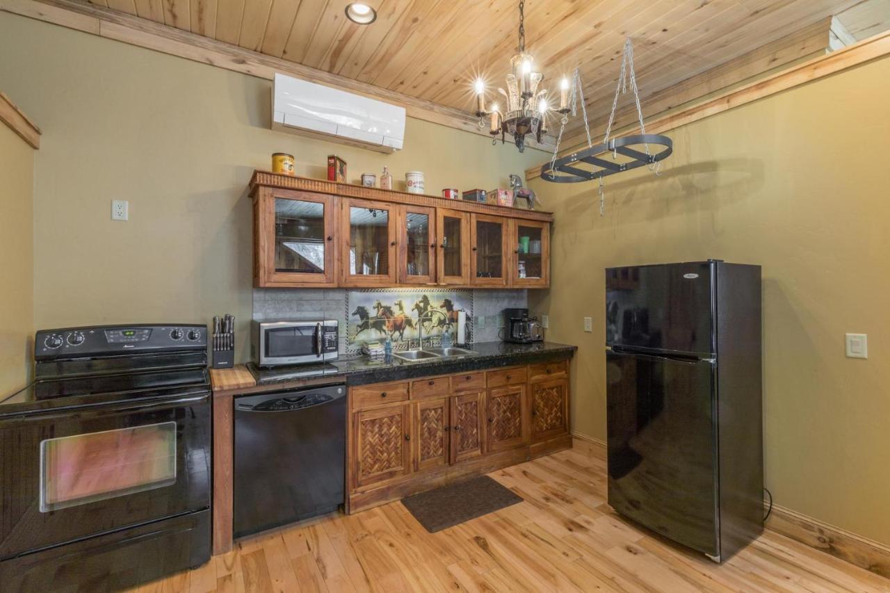 Lotus Mountain West Holiday home *