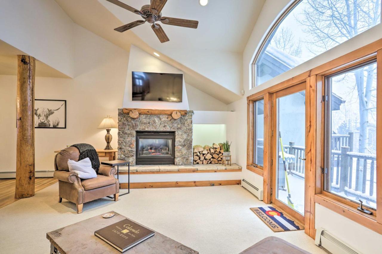 Casa de férias House With Hot Tub And Ac - Shuttle To Skiing!