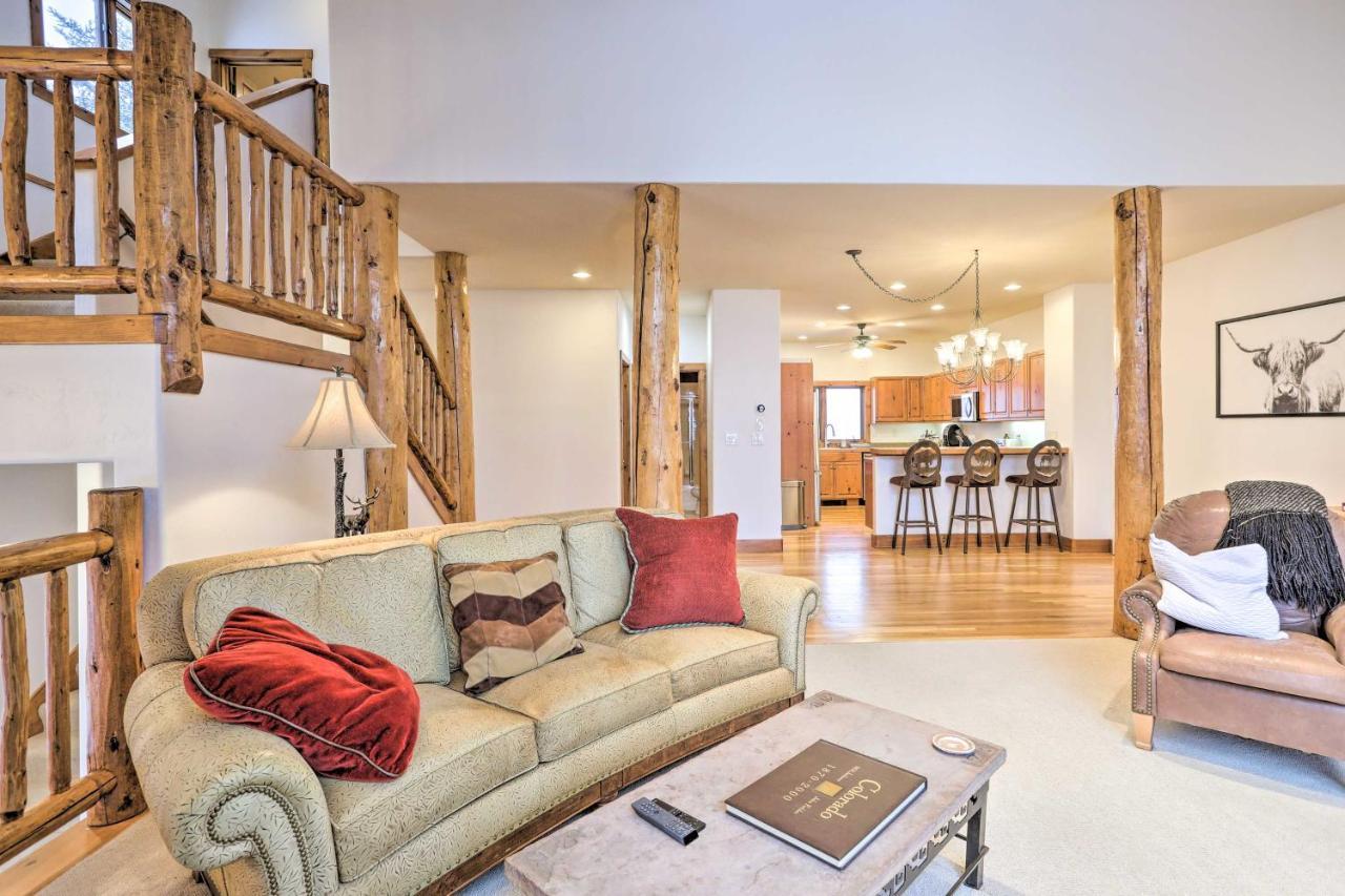 House With Hot Tub And Ac - Shuttle To Skiing! Casa de férias *