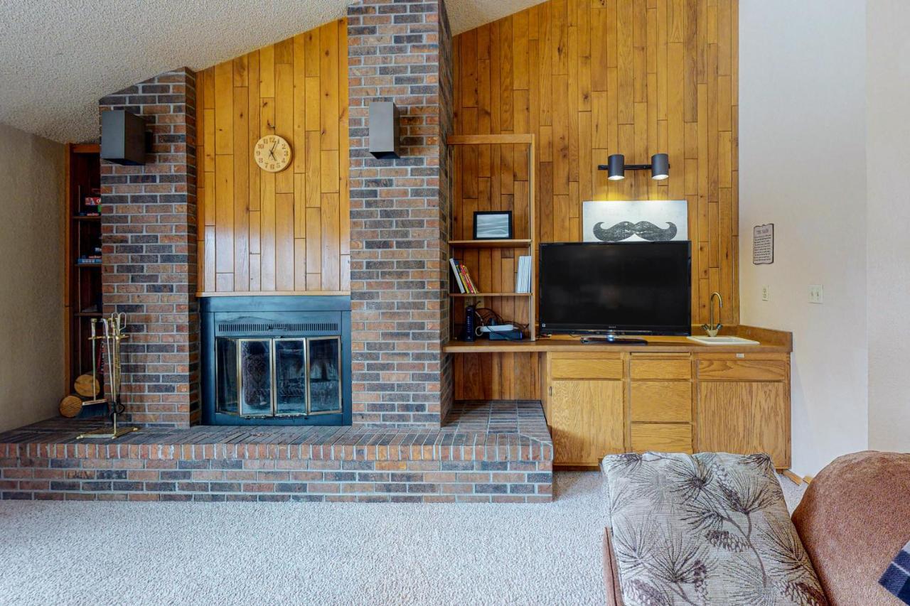 Lookout Lounge Apartment *