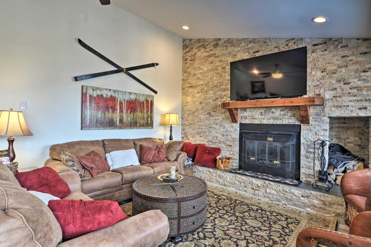 Cozy Mountain Getaway With Shuttle Access! *