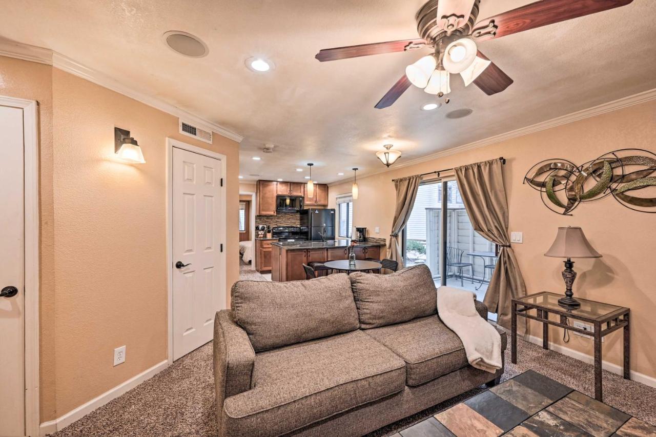 Apartment Charming With Patio! Greenwood Village