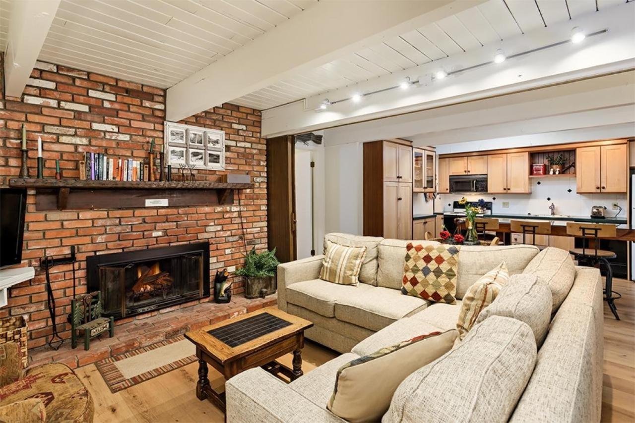 Casa de férias Chateau Dumont Unit 2, With Central, Downtown Location Aspen