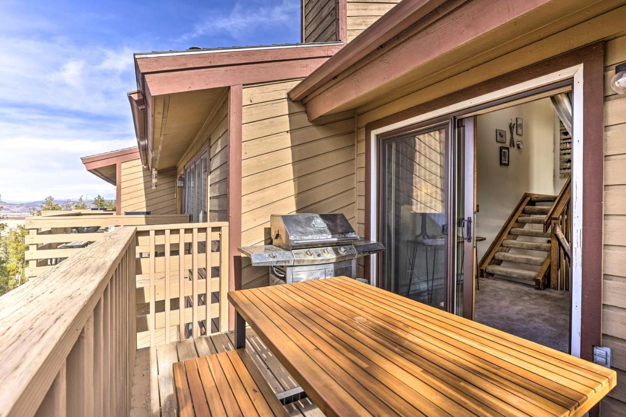 Sunny Alpine Escape With Hot Tub And Mountain Vistas! Fraser