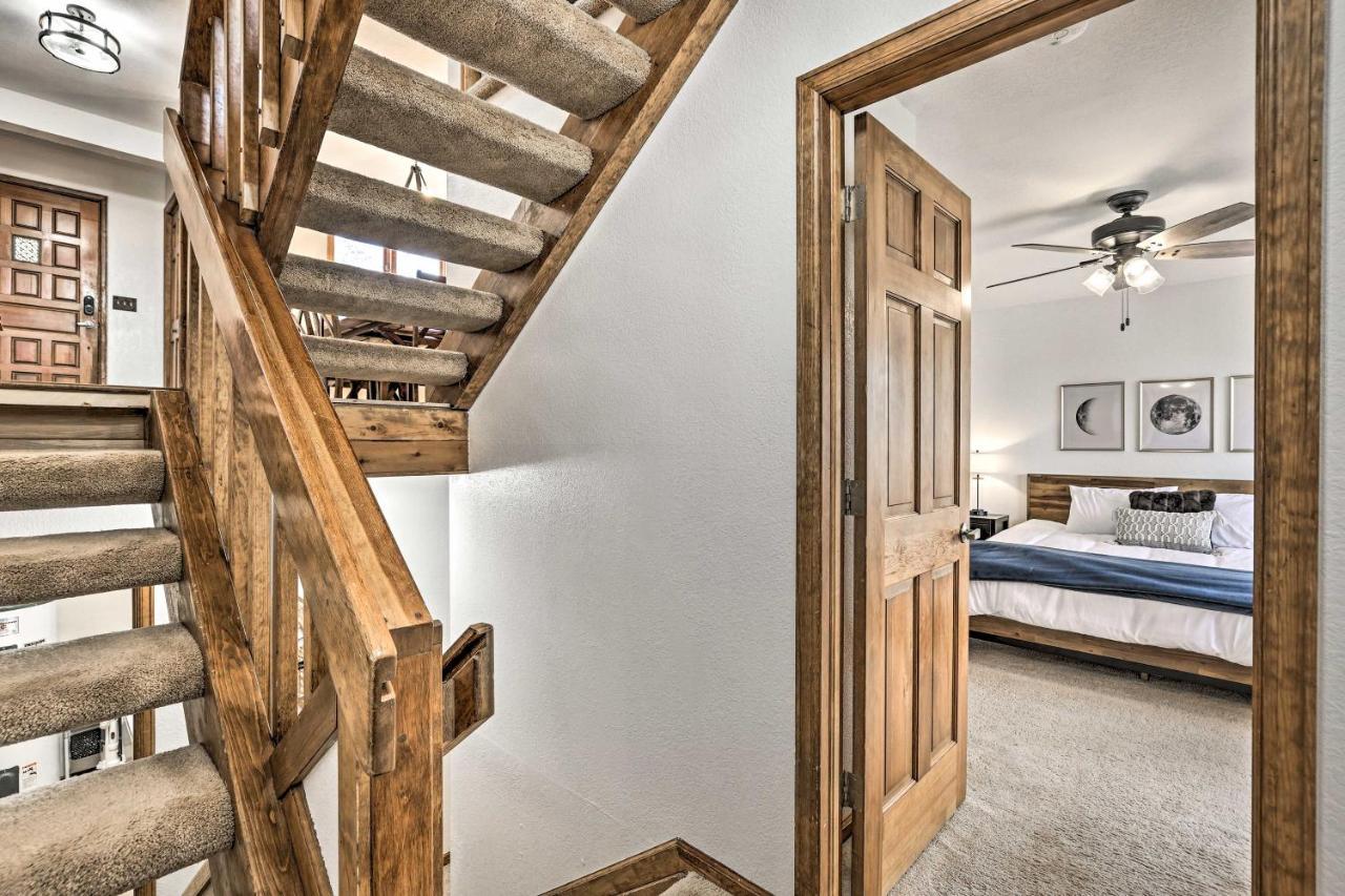 Sunny Alpine Escape With Hot Tub And Mountain Vistas! Holiday home Fraser