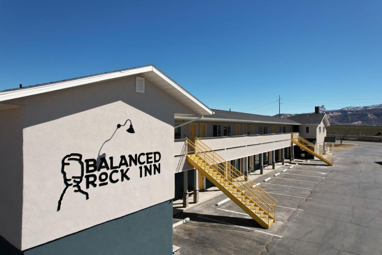 Inn Balanced Rock