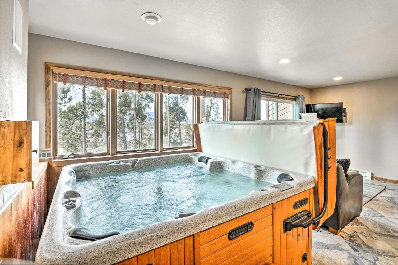 Sunny Alpine Escape With Hot Tub And Mountain Vistas! * Fraser