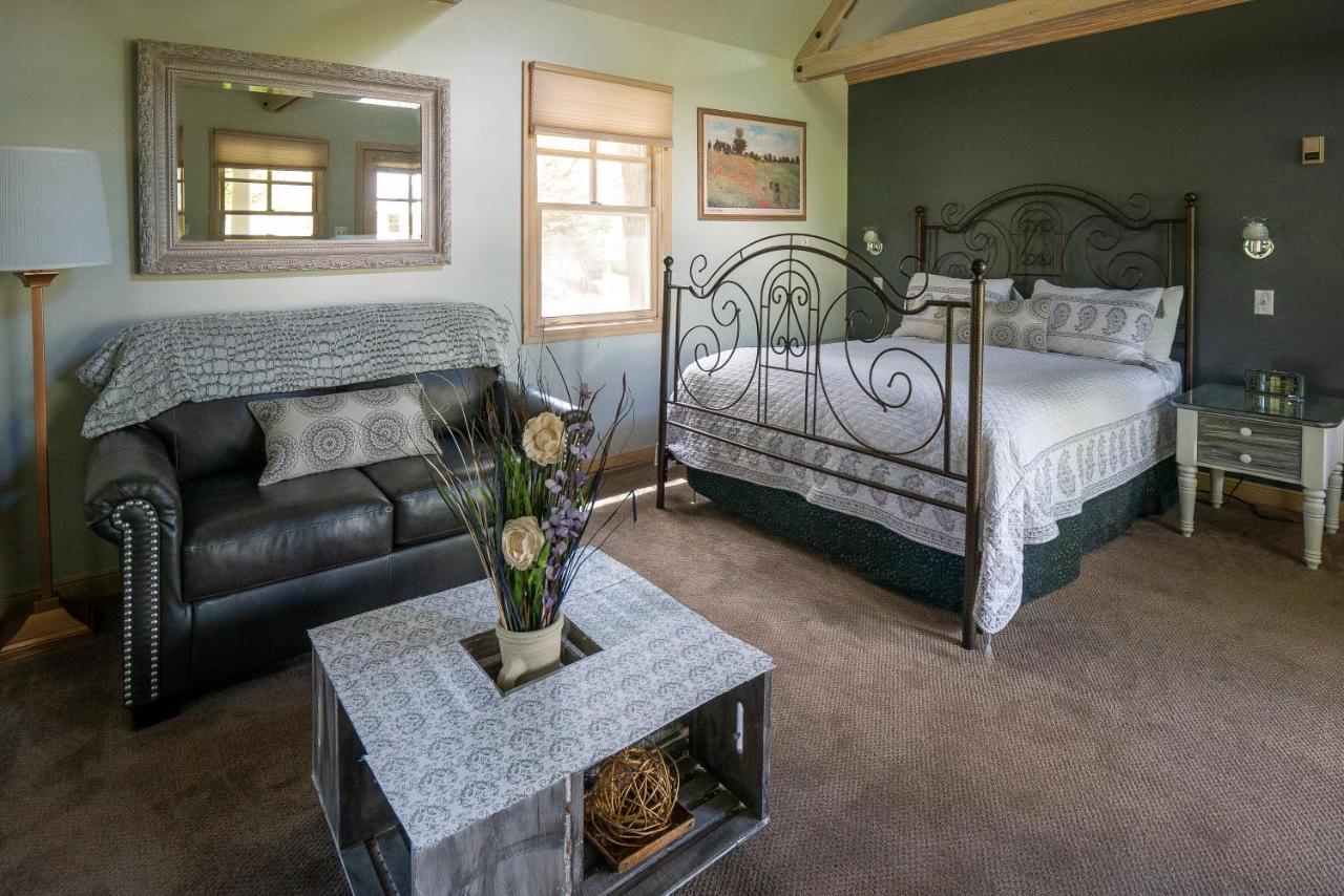 Apple Orchard Bed & Breakfast Hermosa