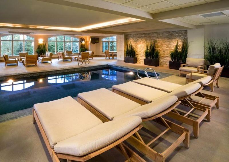 Apartment Ski-in Ski-out Alpine Condo: Amenities & Wellness Beaver Creek