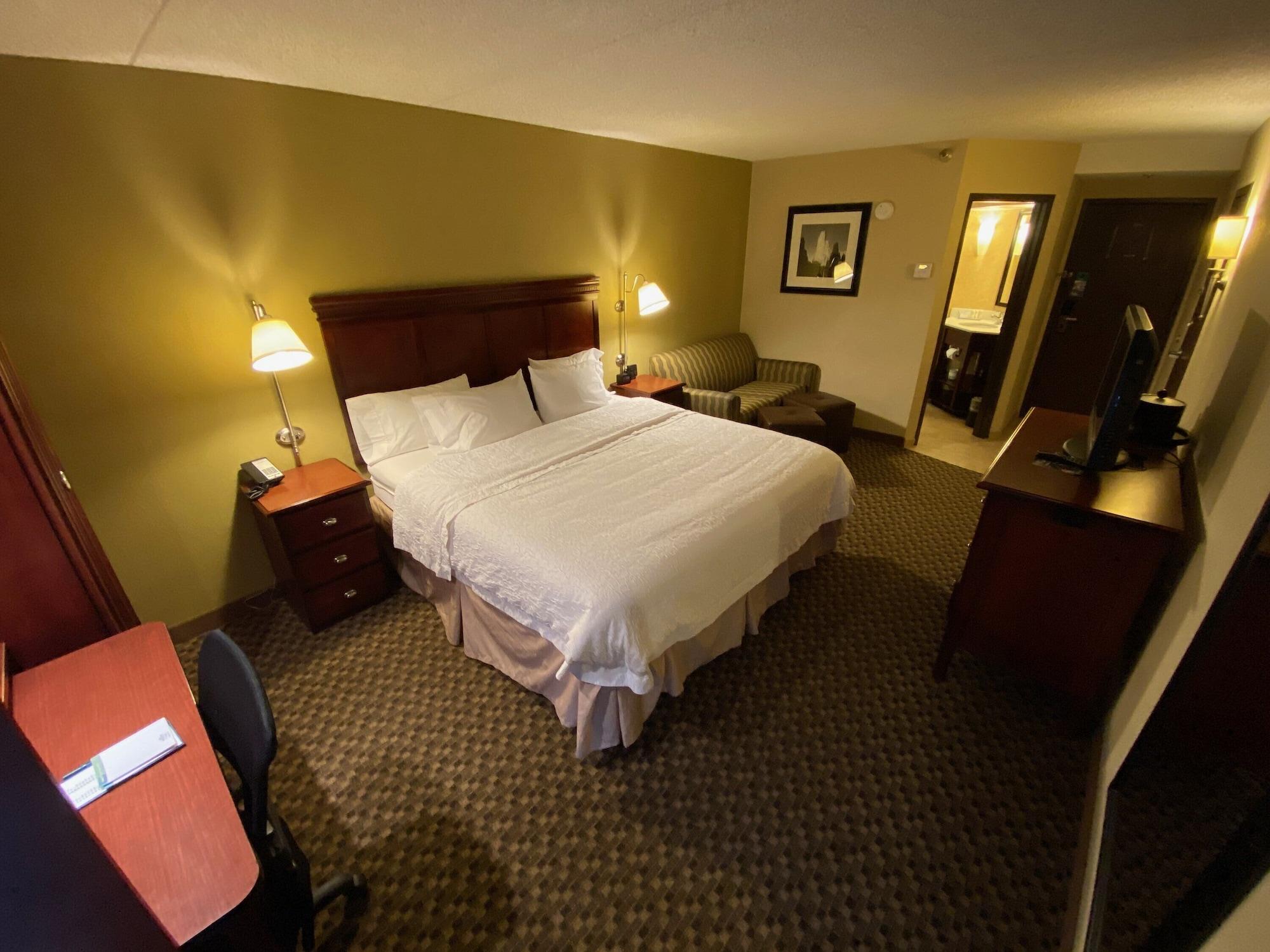 Hotel Spark By Hilton I 25