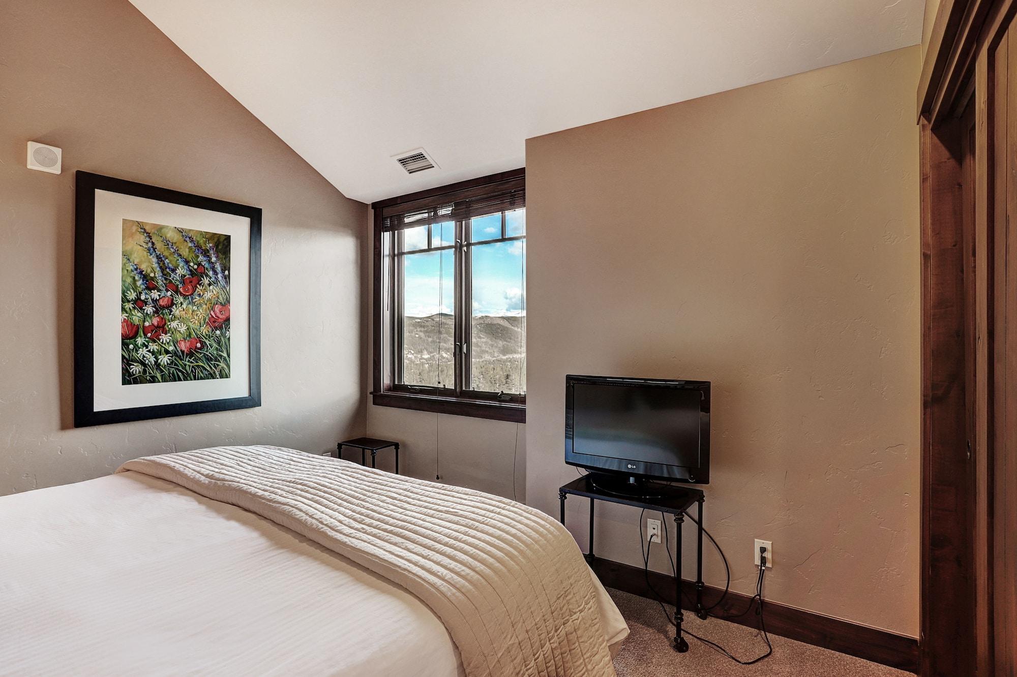 Lodge Crystal Peak By Vail