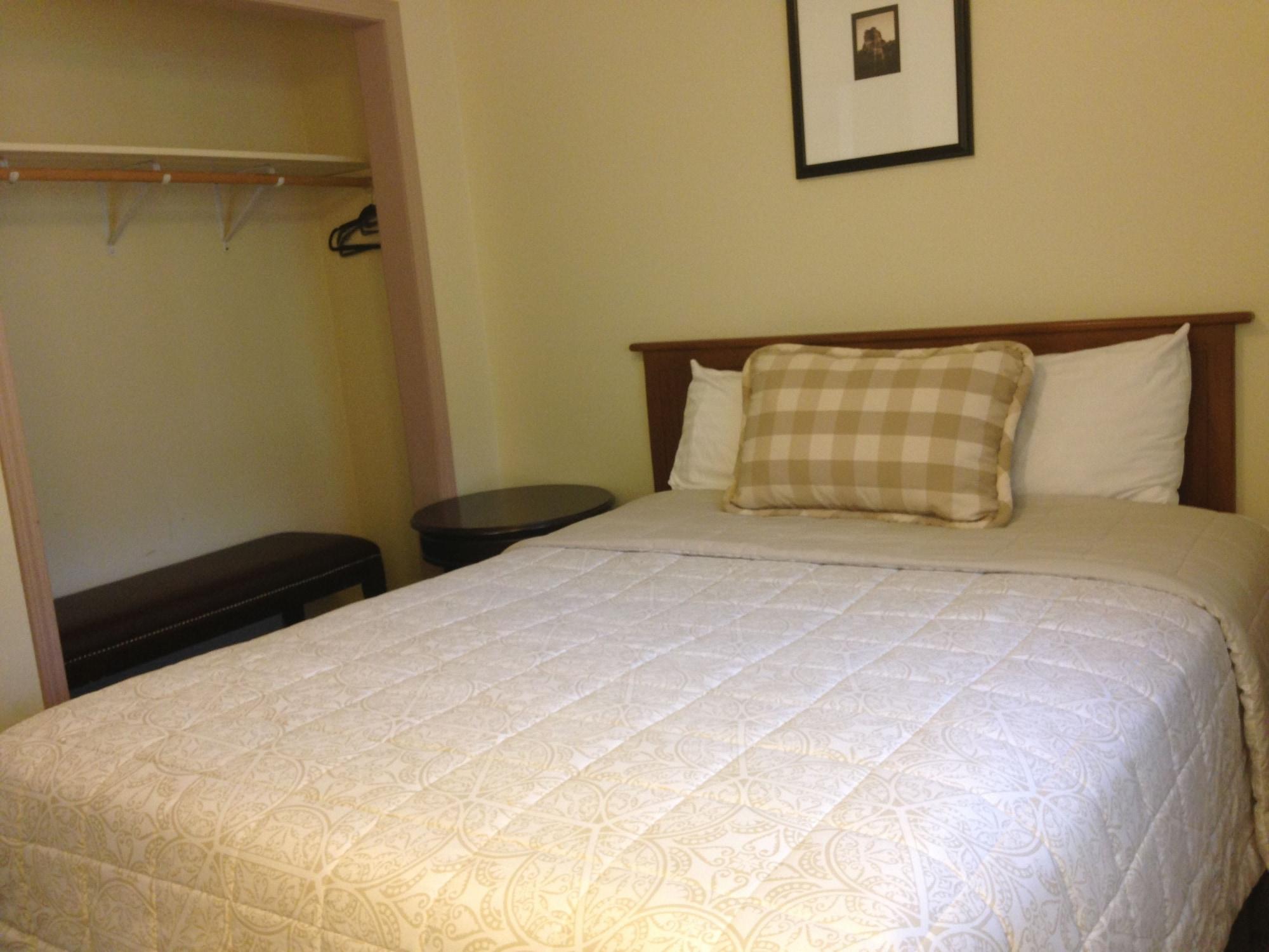 Motel Silver Spruce 2*
