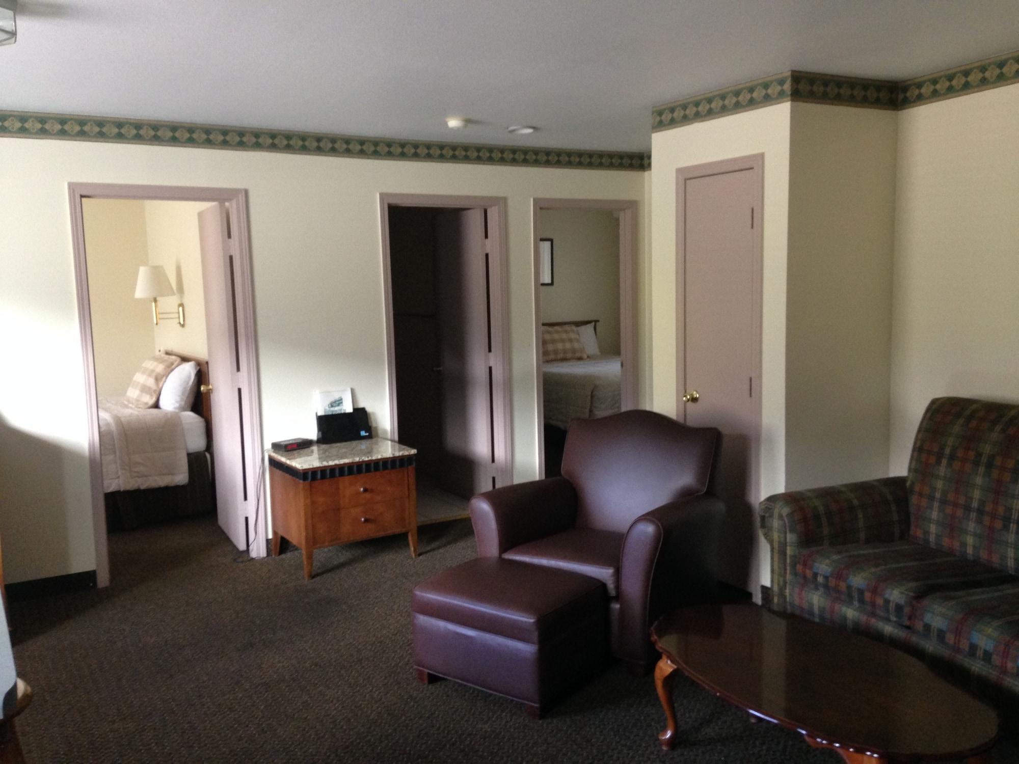 Silver Spruce Motel