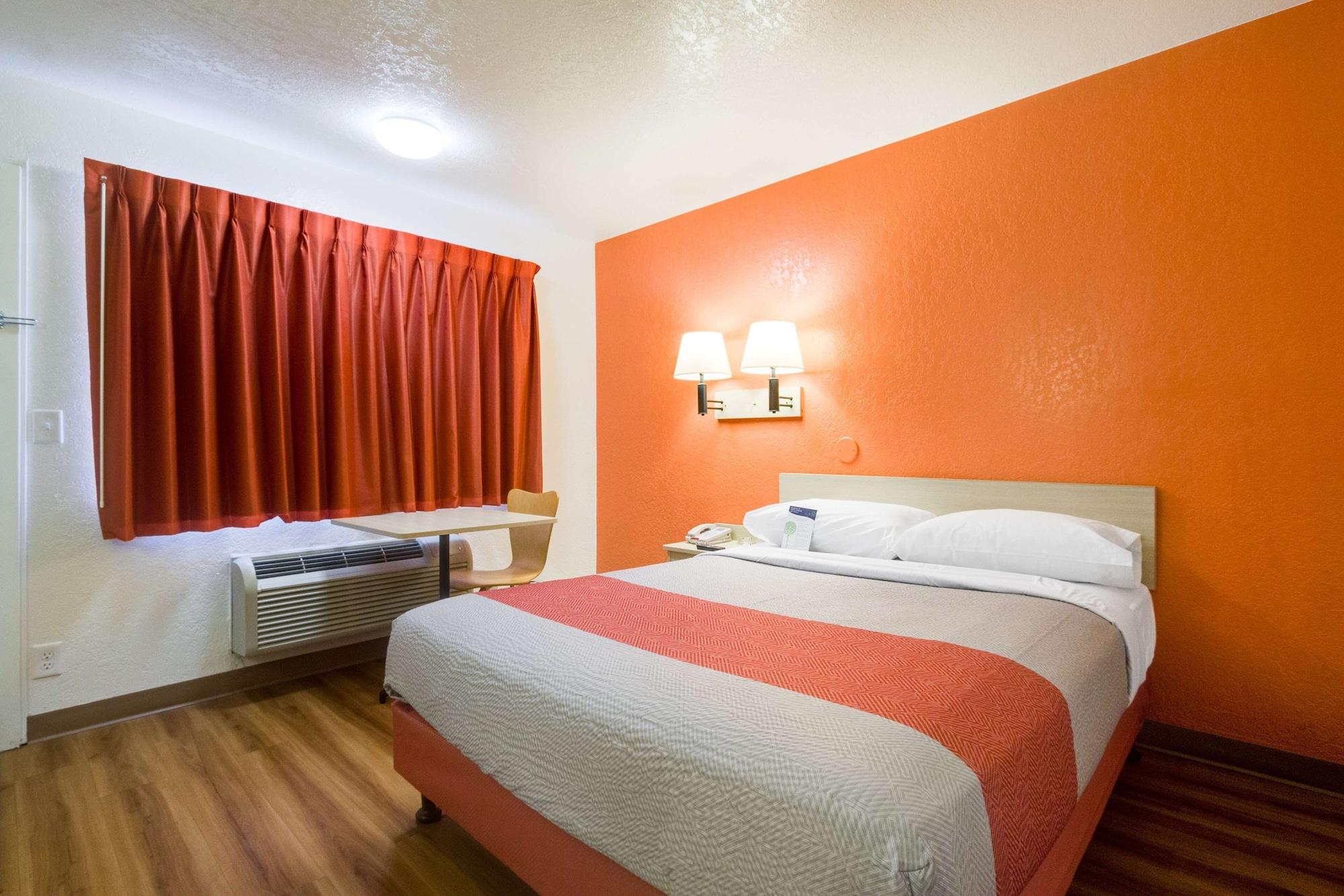 Park By Radisson, 2*