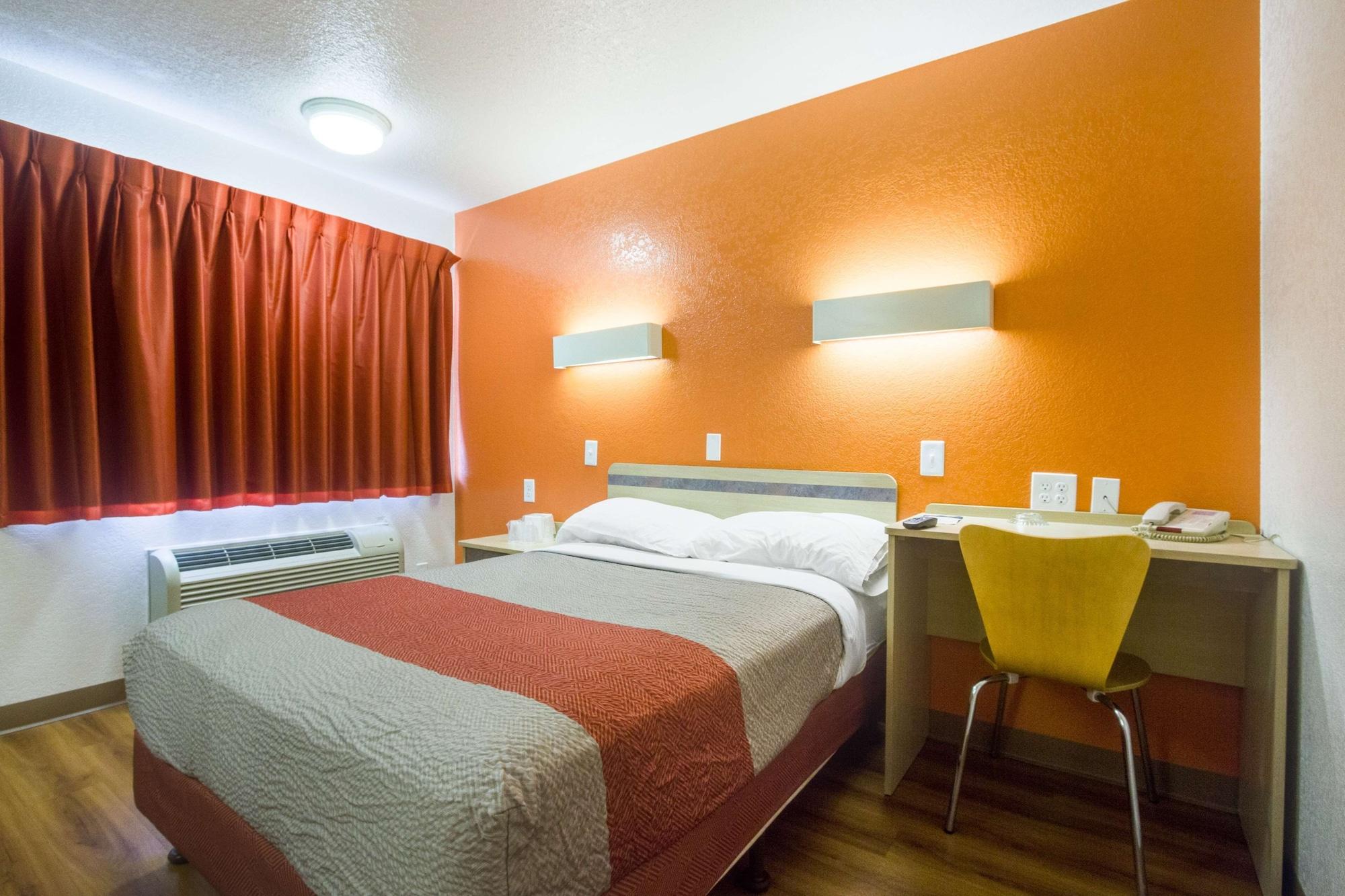 Park By Radisson, 2*