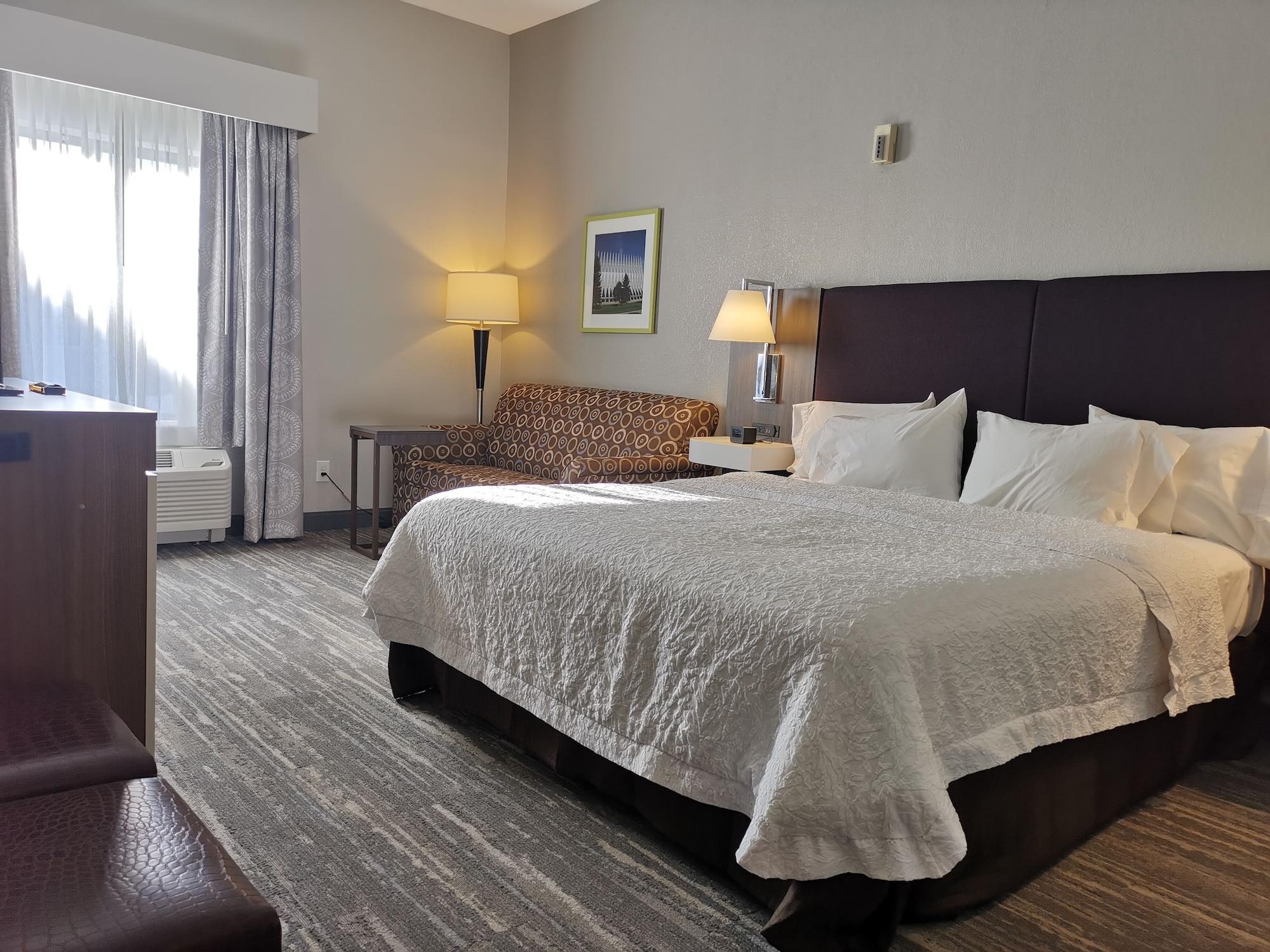 Hotel Hampton & Colorado Springs-air Force Academy/i-25 North 3*