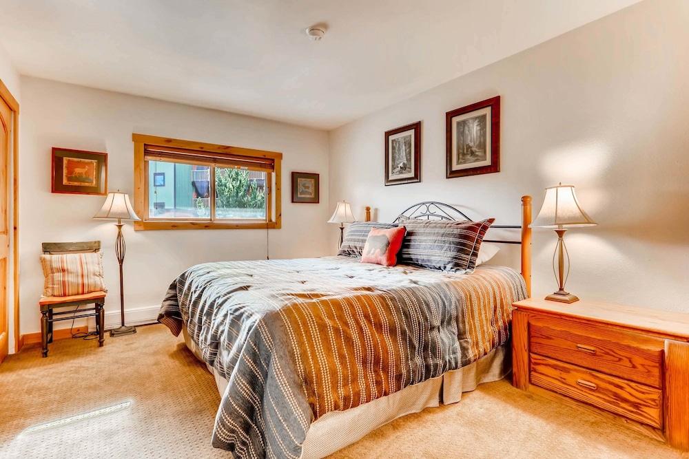 Sawmill Creek Condos By Ski Country Resorts