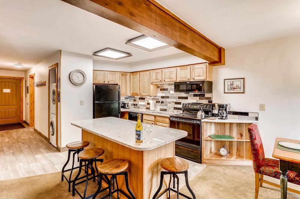 Sawmill Creek Condos By Ski Country Resorts