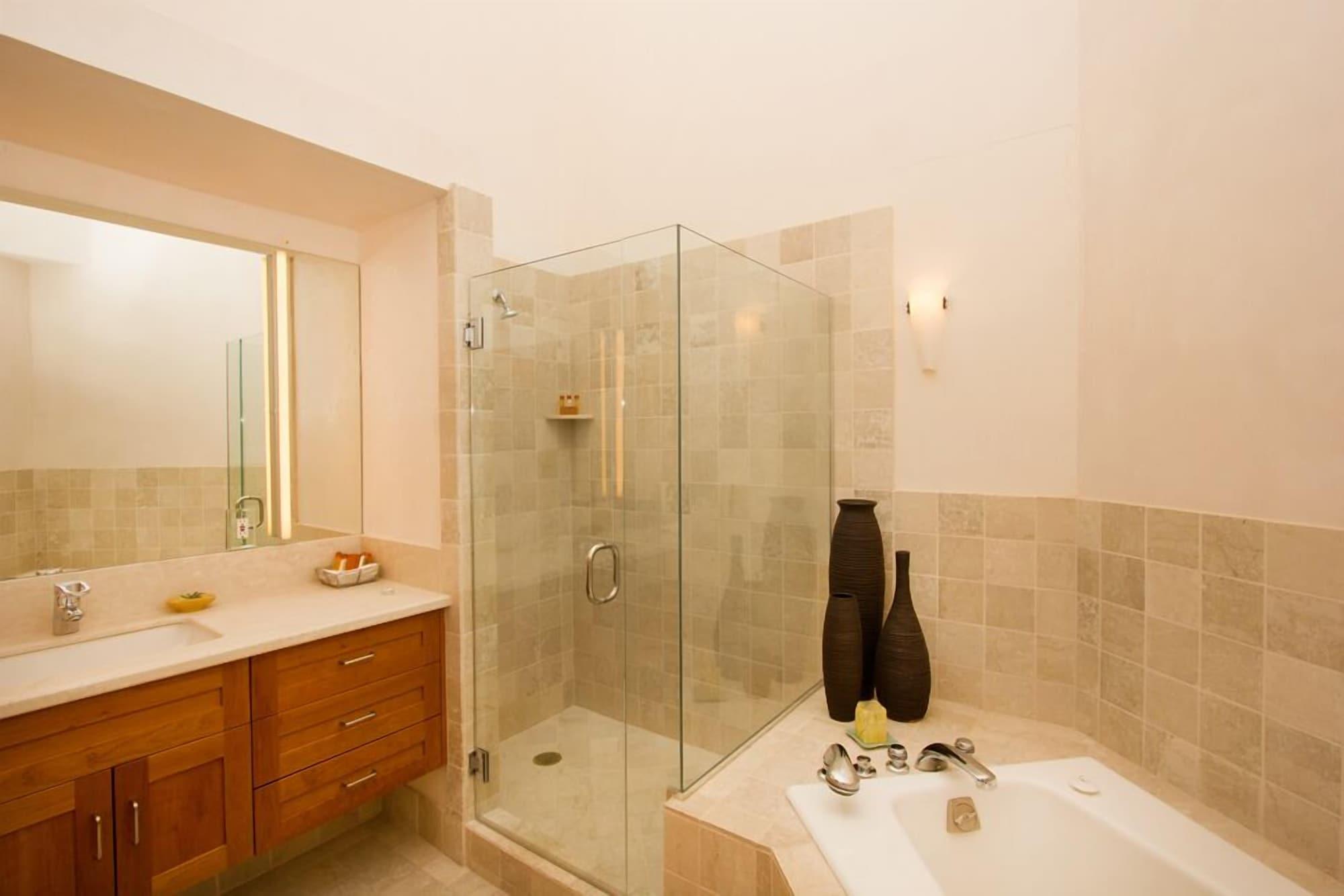 Camel's Garden 3*