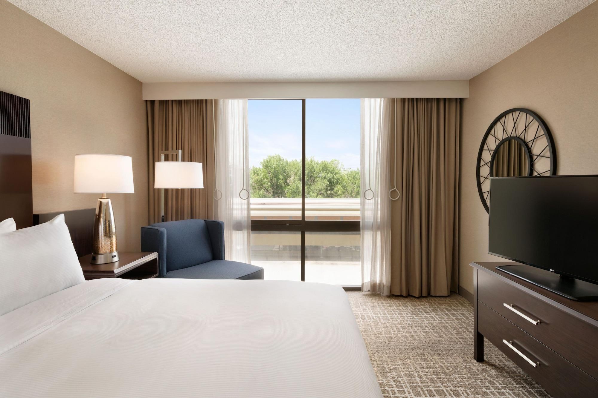 Hilton Collins Hotel 3*