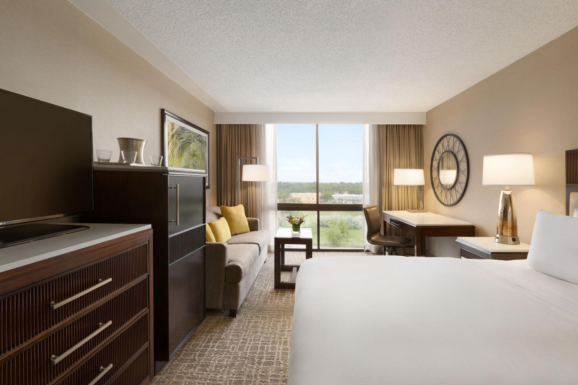Hilton Collins Hotel 3*