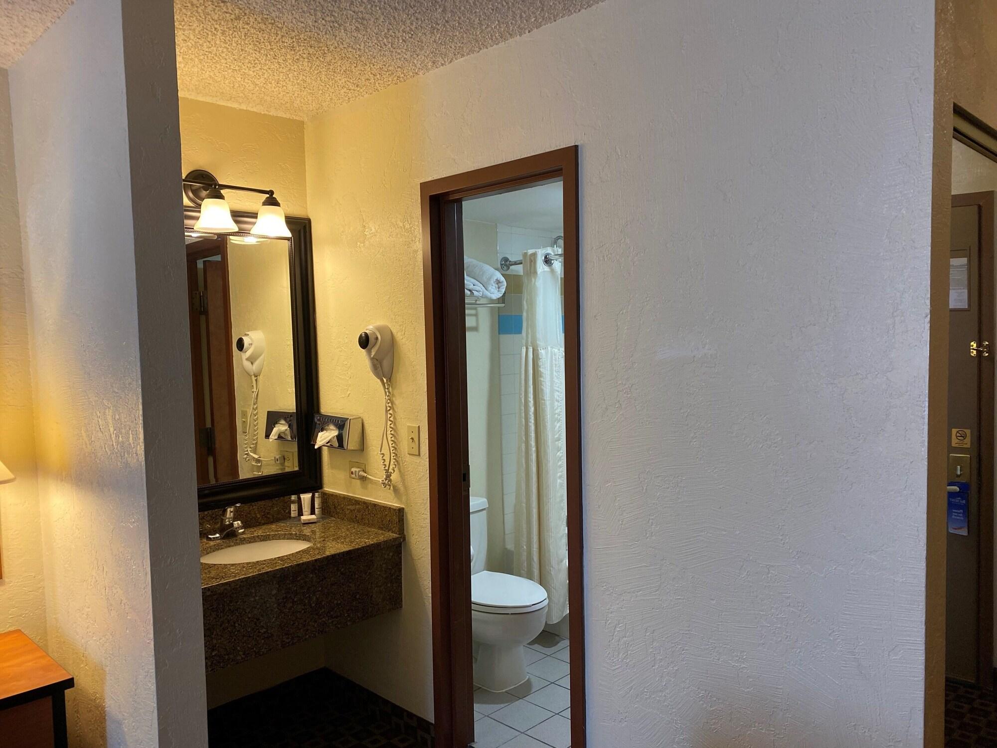 Hotel Ac By Marriott Colorado