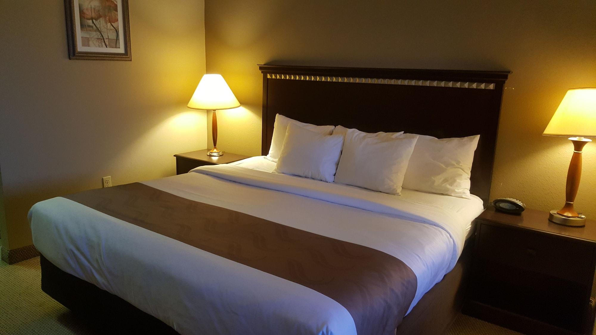 Comfort Denver North - 3*