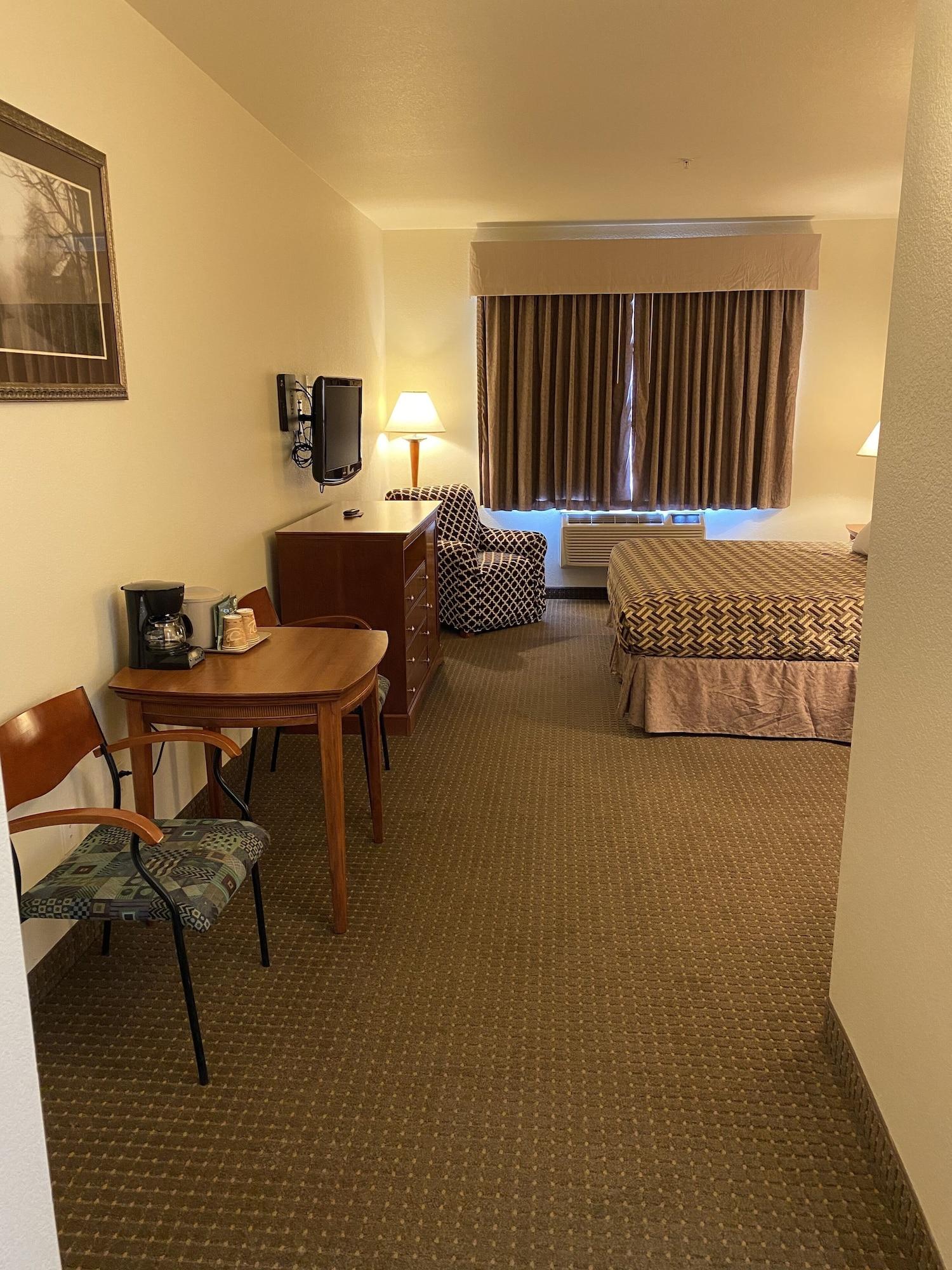 Hotel A Riverside 3*