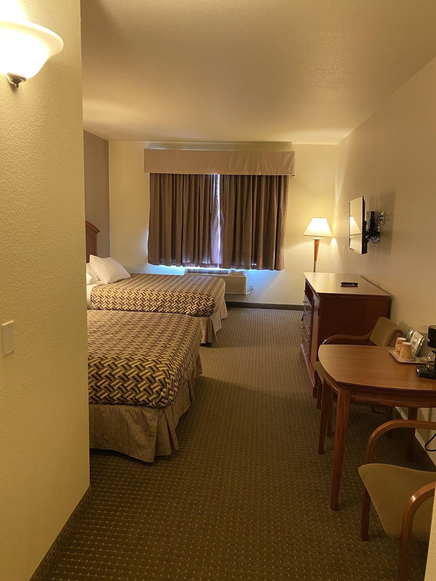 A Riverside 3*