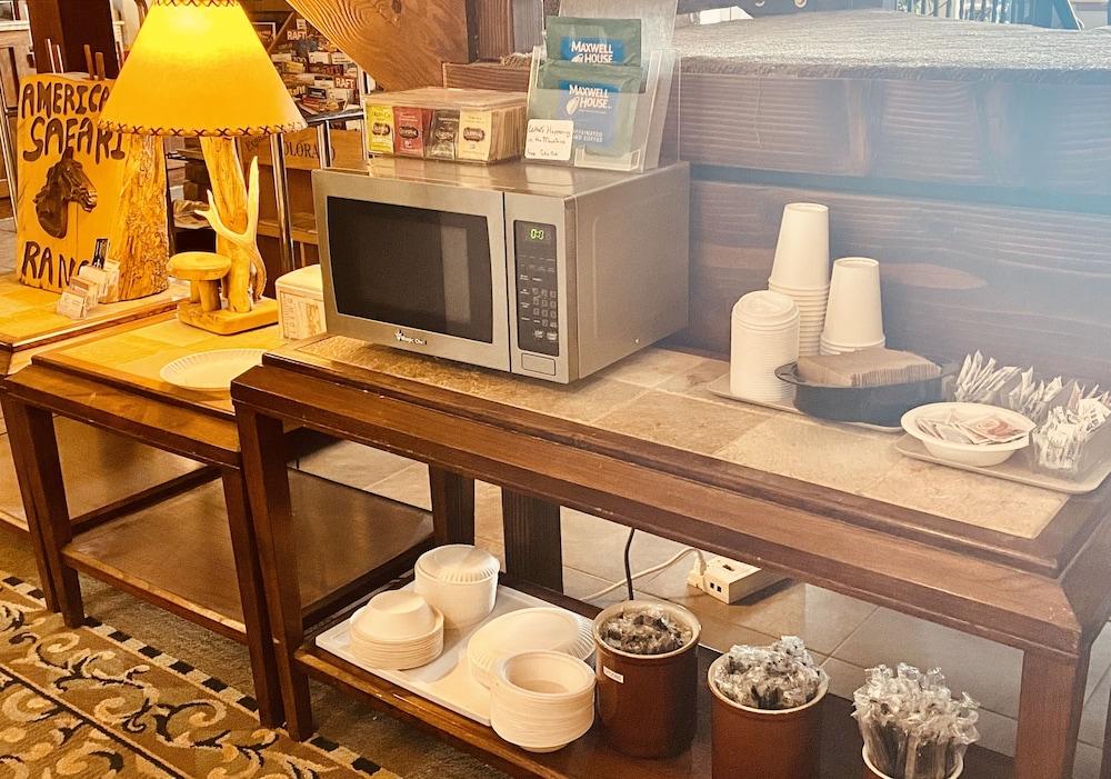 A Riverside Hotel Fairplay