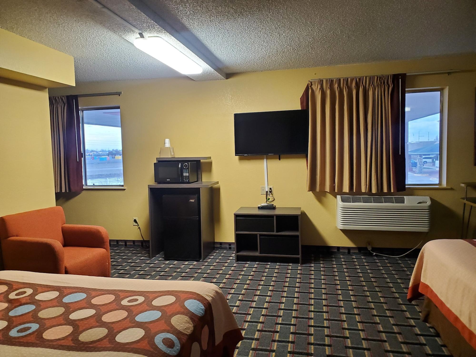 Super 8 By Wyndham North East Denver