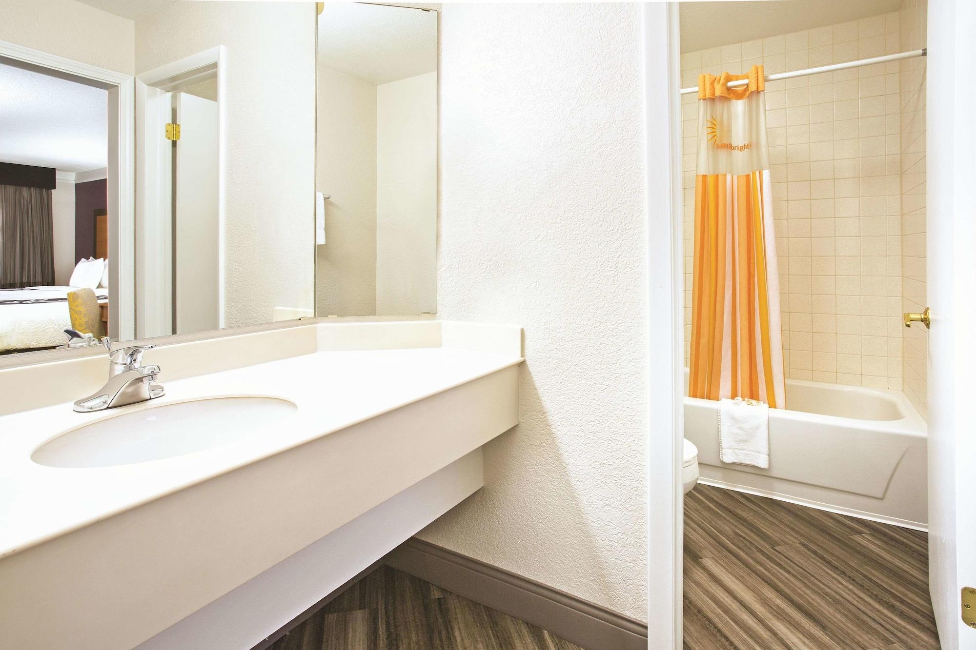 La Quinta By Wyndham Denver 3*