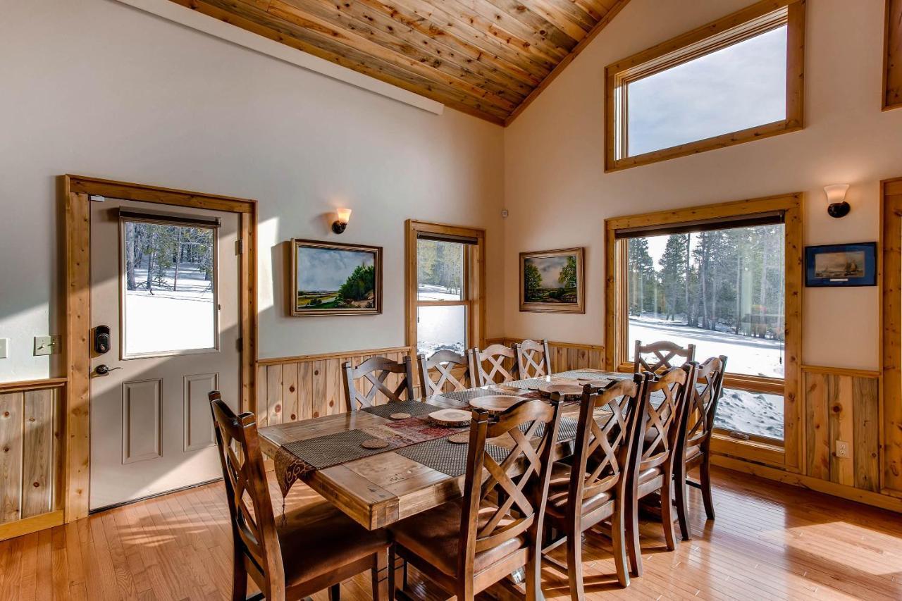 Holiday home Pure Luxury With Hot Tub, Pool Table And Sauna Wet Bar - Chessetts *