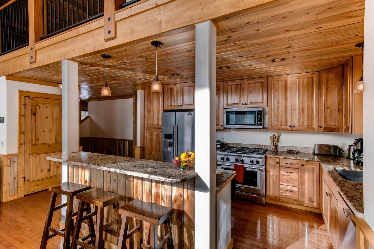 Holiday home Pure Luxury With Hot Tub, Pool Table And Sauna Wet Bar - Chessetts