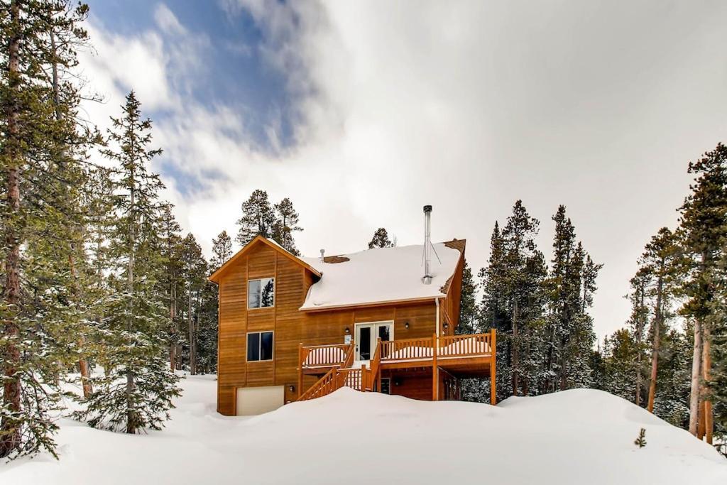 Serene Mountain Nestled Amongst The Pines - Alpenhaus *