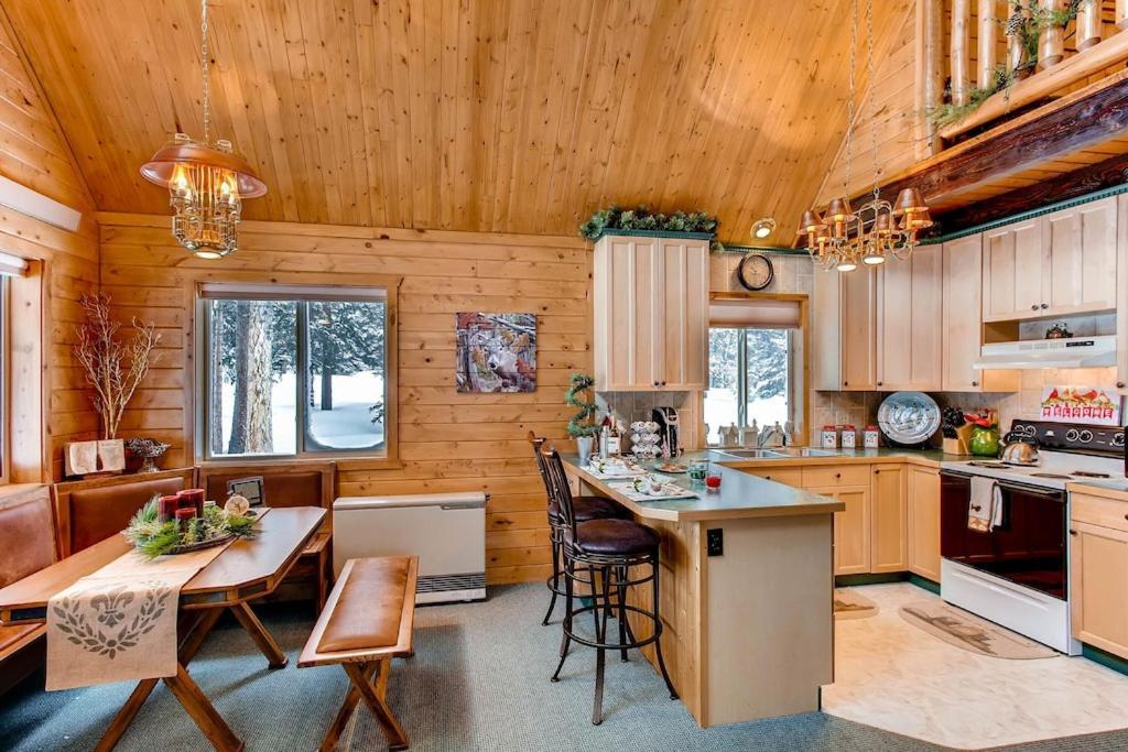 Holiday home Comfy Mountain With Privacy And Great Views - Whimsical Hollow